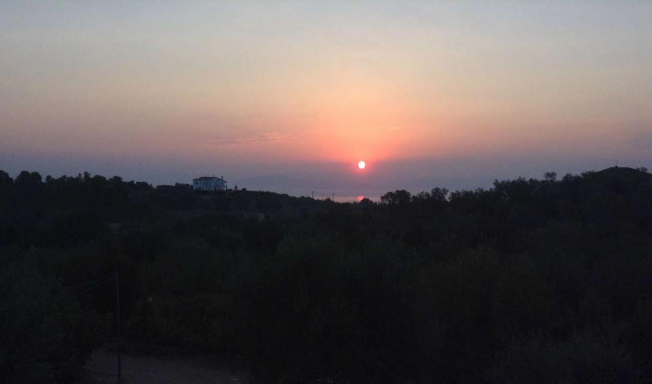 Villa Sunrise Apartment Gouvia Luaran gambar